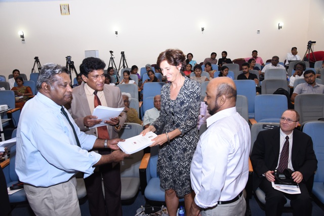 The Citizenslanka website and the Language Audit was launched at the “Language: Uniting Humanity” public event, held on the 9th of November, 2016 from 9.30 – 12.00, at the Lakshman Kadirgamar Institute of International Relations